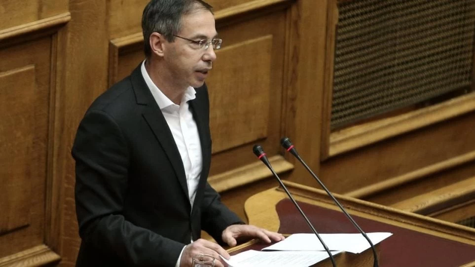 Μαυρωτάς: Δεν μπορεί οι πολιτικοί να έχουν ευνοϊκή μεταχείριση από τις τράπεζες